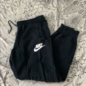 Nike Rally Joggers